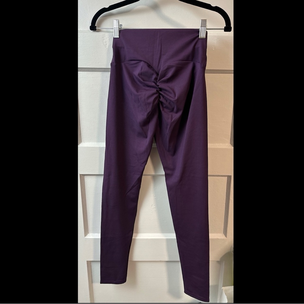 Purple Leggings *Used* size Small